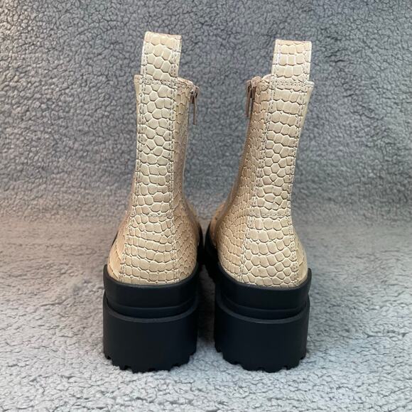 Urban Outfitters Brody Boot Sz 8 Grunge Goth Chunky Croc Platform Combat NWOB - Picture 7 of 11